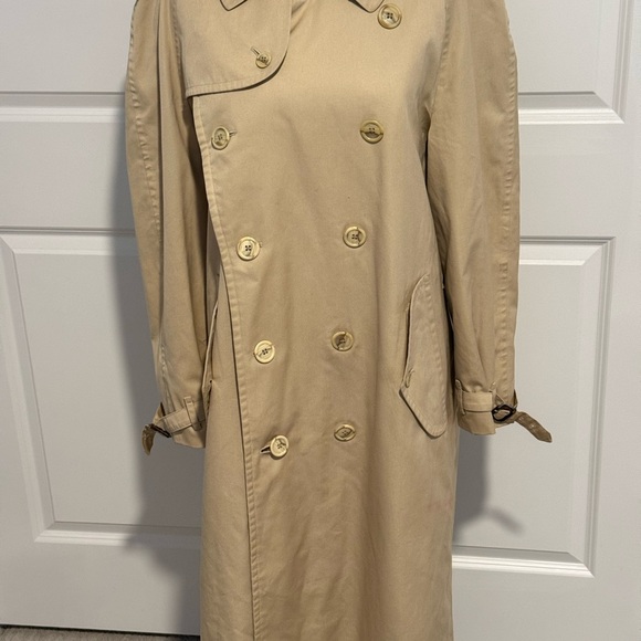 Burberry Tan Trench Coat with Plaid Lining - Picture 3 of 10